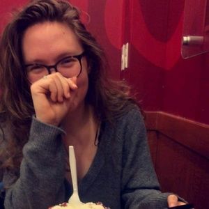 Meet your Posher, Vivian